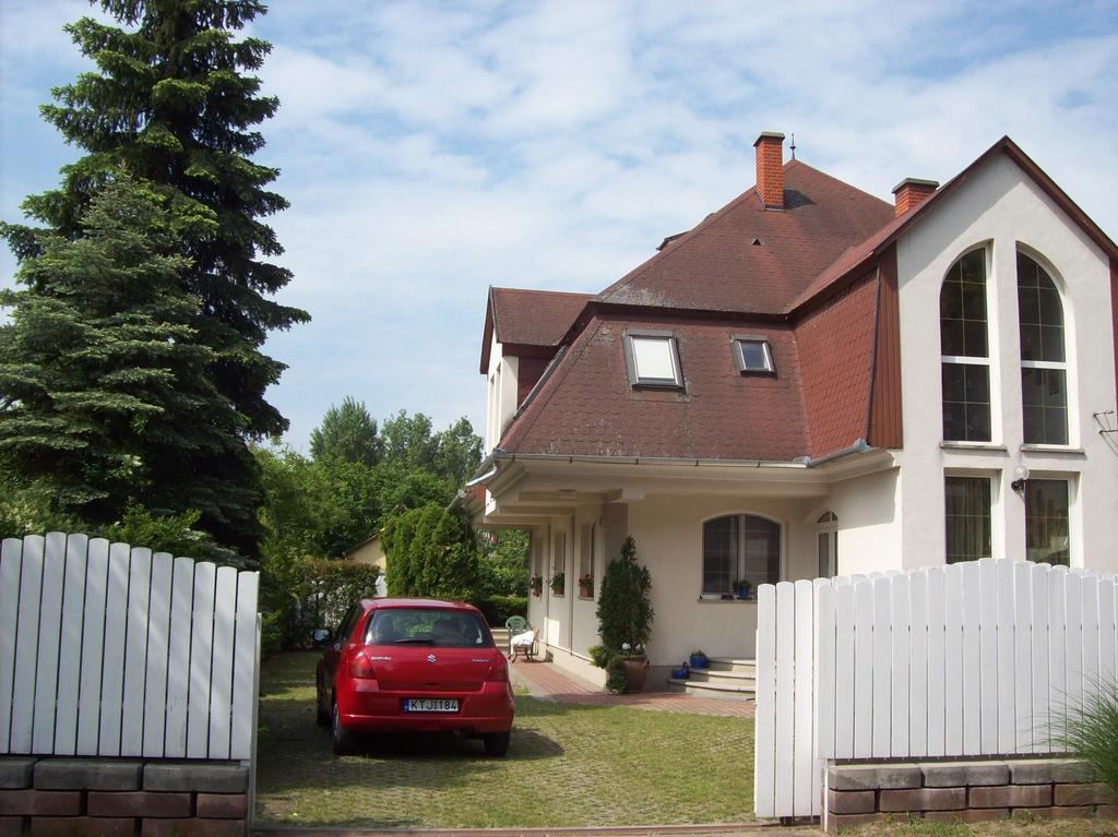 Perge Uedueloevilla Balatonszarszo Exterior foto