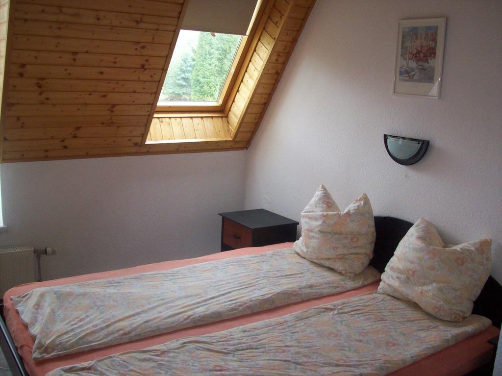Perge Uedueloevilla Balatonszarszo Zimmer foto